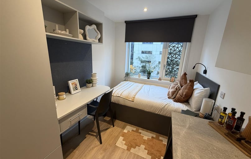 St James Boulevard, Newcastle Upon Tyne, Newcastle - Image 1